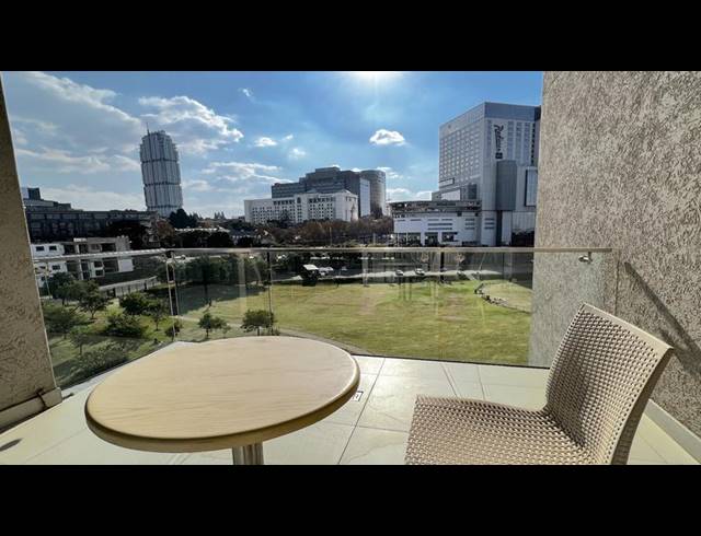 2 BEDROOM APARTMENT FOR SALE IN SANDOWN